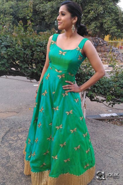 Rashmi-Gautam-Latest-Pics